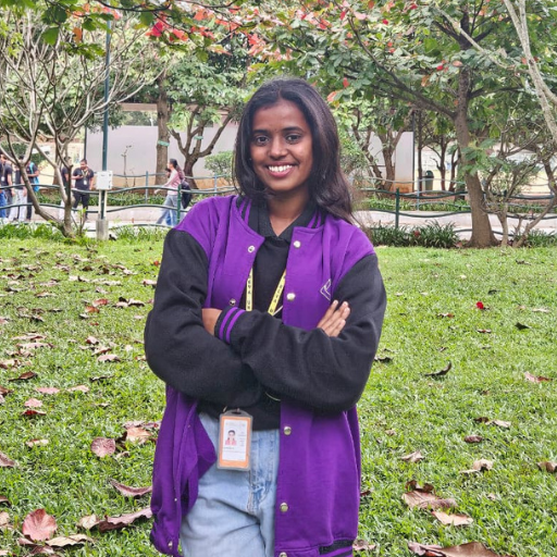Vedhashri M